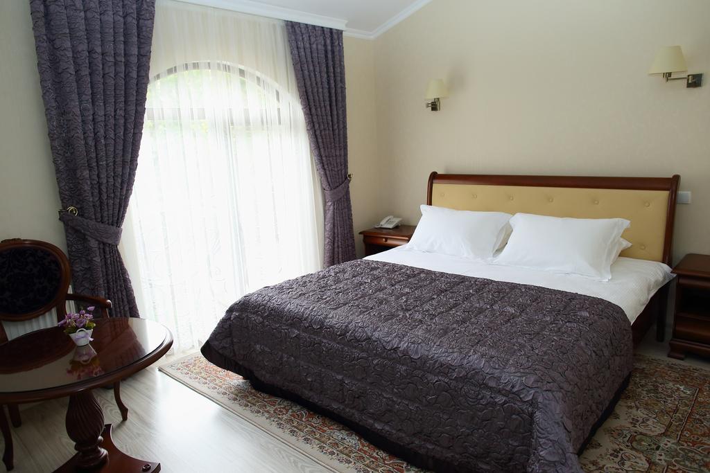 Prima Villa Guest House Vinnytsia Bilik gambar